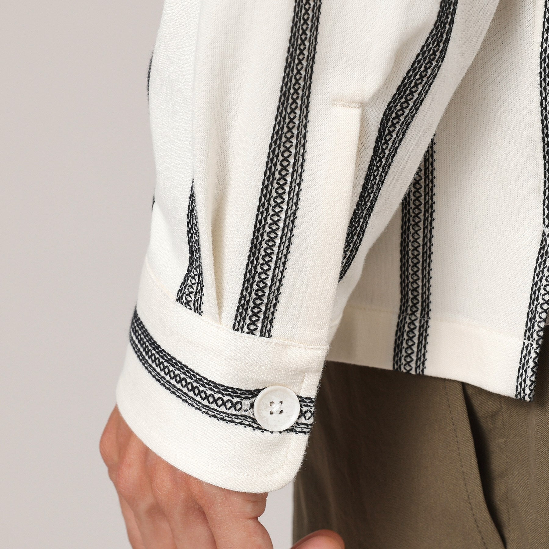 タケオキクチ TAKEO KIKUCHI カラミ ストライプ ジャージー シャツ (アイボリー(304)) アイボリー(304)