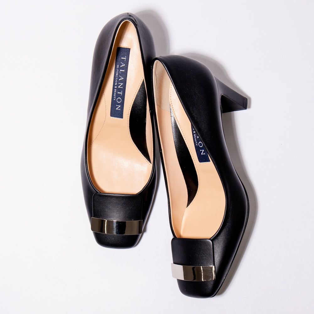 タラントン バイ ダイアナ TALANTON by DIANA プレート付きセットバックヒールパンプス