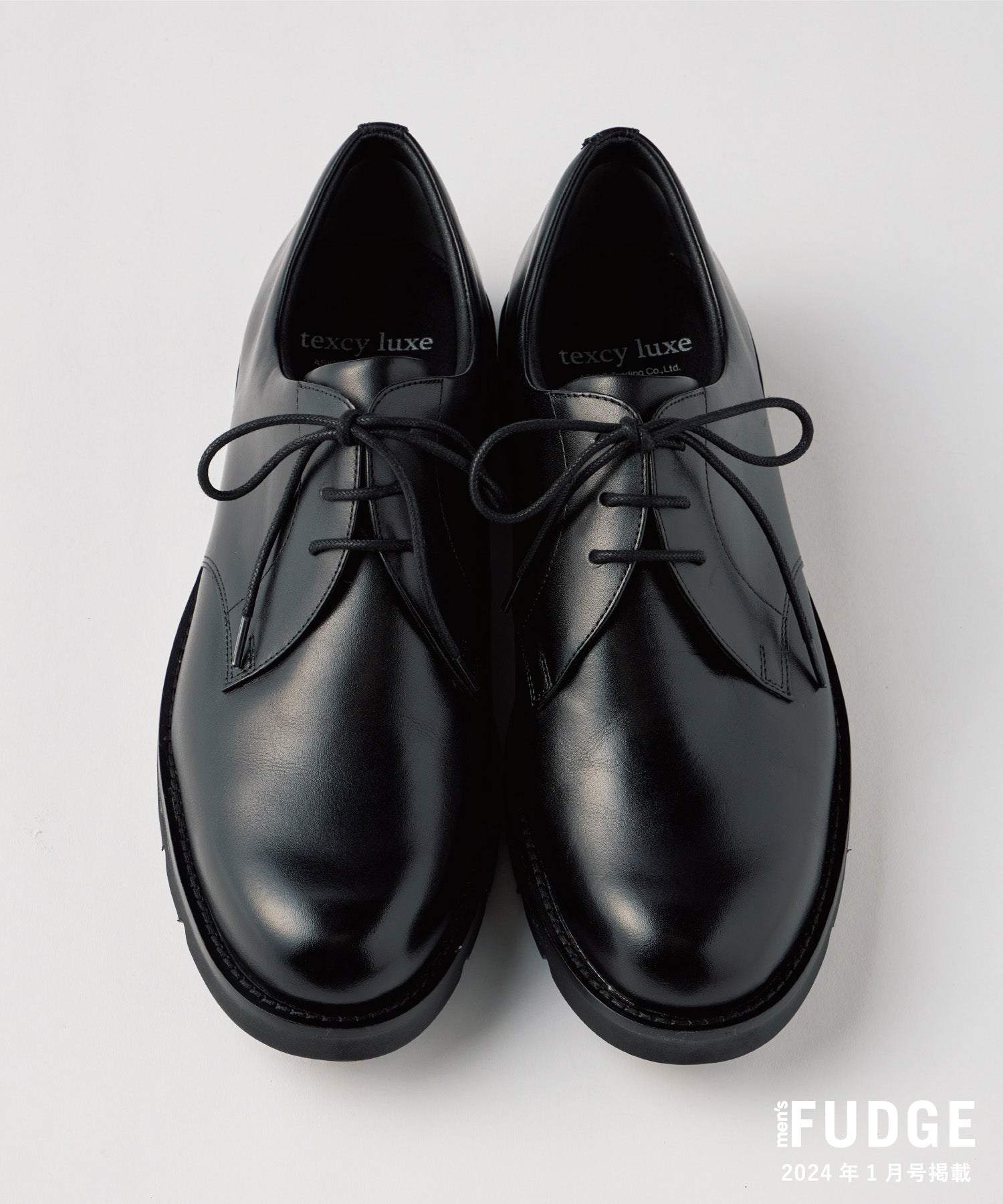 スリムフィット | ミニマルデザイン×ラギッド厚底 | プレーントウ ブラック