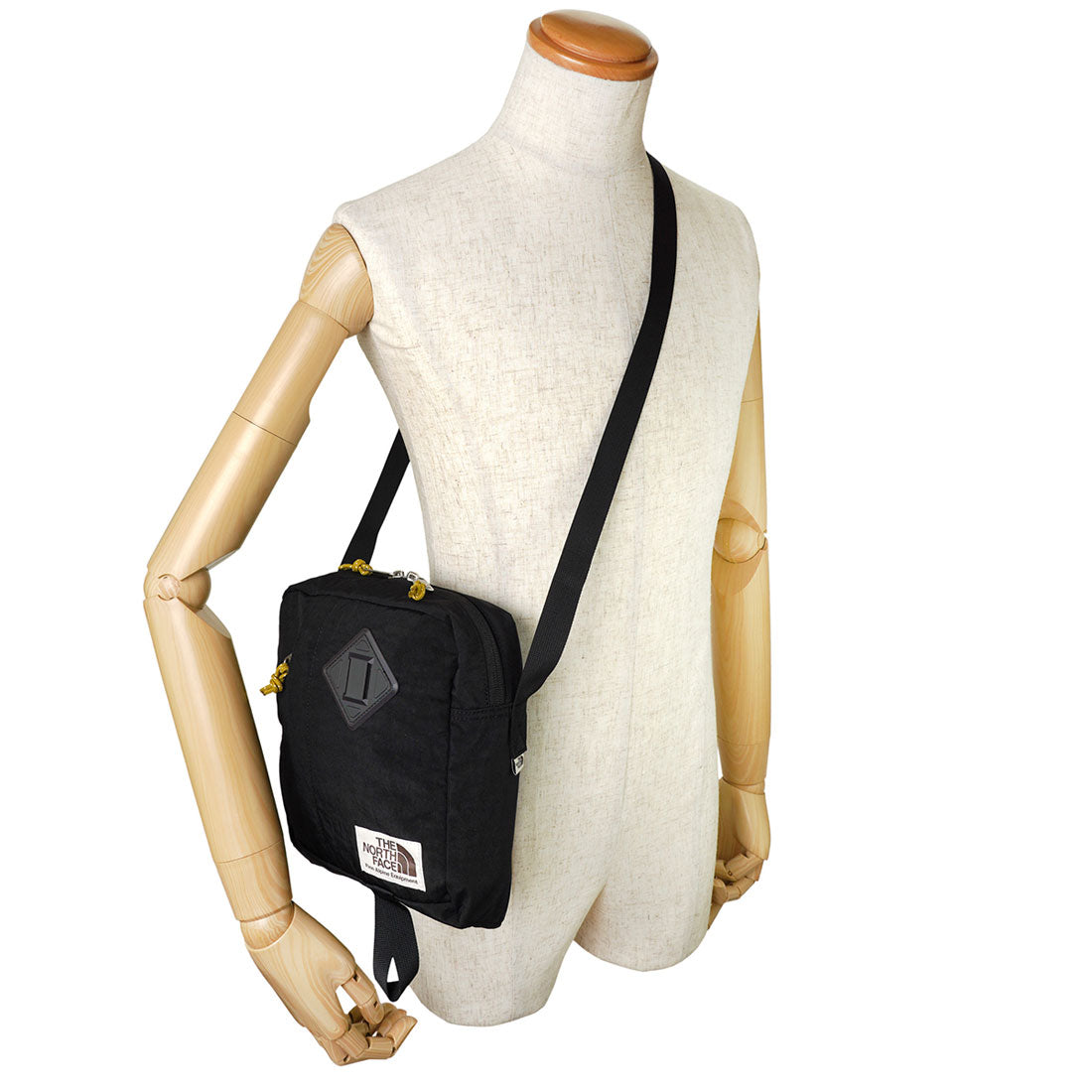 ザ・ノース・フェイス THE NORTH FACE ショルダーバッグ バークレイ CROSSBODY NF0A52VT ASX BLACK (ブラック) ブラック