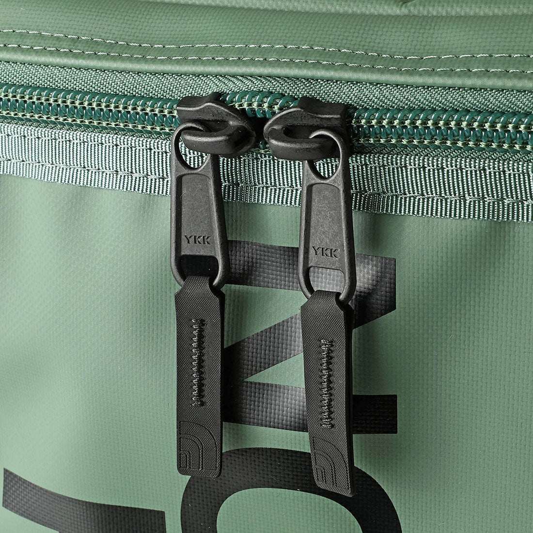 ザ・ノース・フェイス THE NORTH FACE リュックサック ベースキャンプ FUSE BOX NF0A3KVR LFW DUCK GREEN (ダックグリーン) ダックグリーン