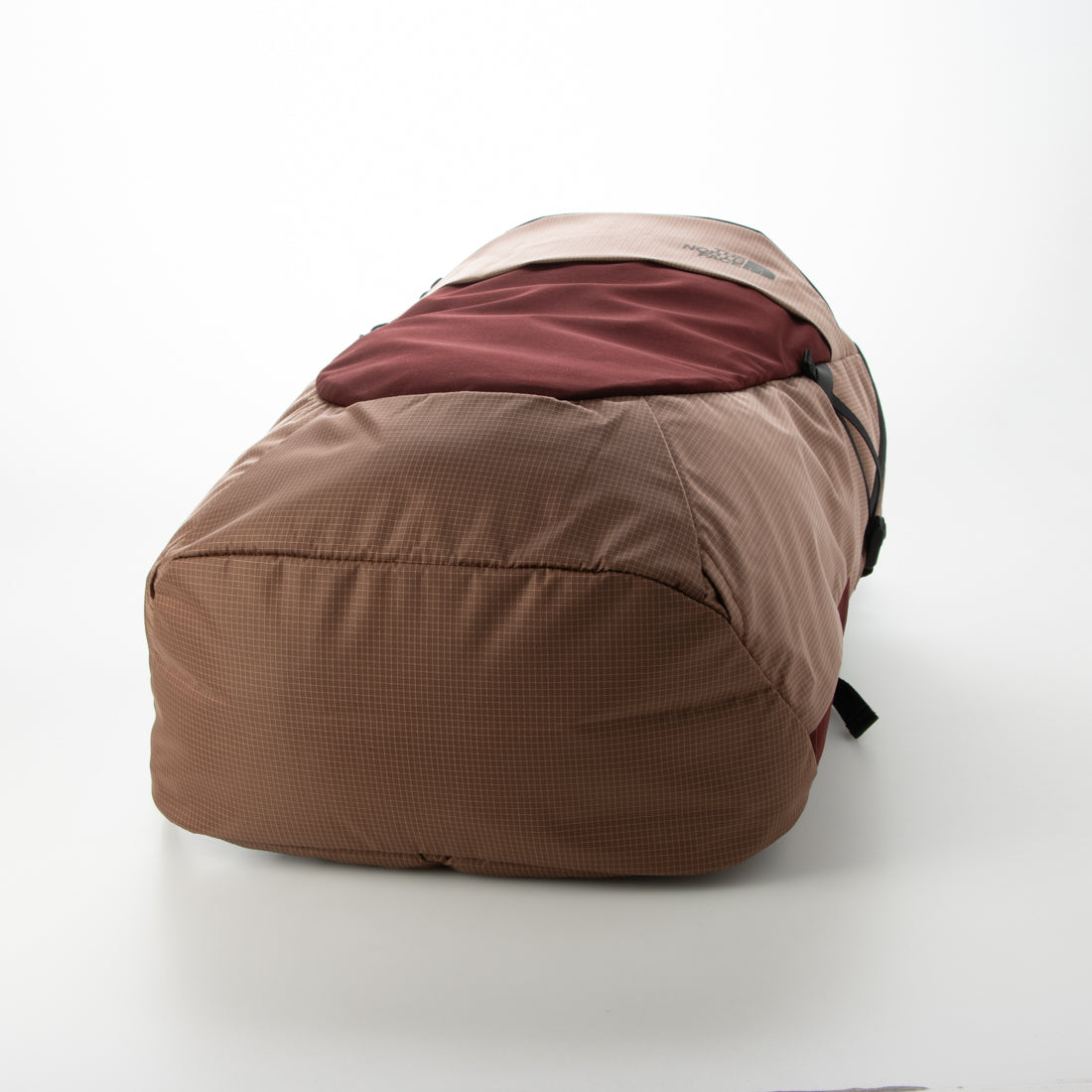 ザ・ノース・フェイス THE NORTH FACE ヘイジーデイパック バッグ (コニャック) コニャック