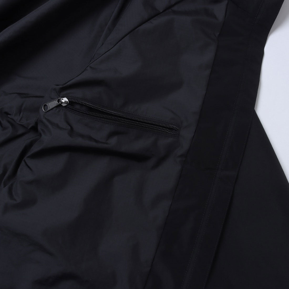 ザ・ノース・フェイス THE NORTH FACE ストーアウェイジャケット マウンテンパーカー (ブラック) ブラック