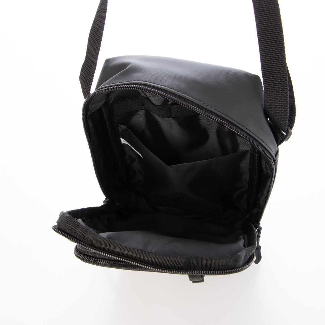 スラッシャー THRASHER THRASHER TH-T 縦型ショルダーバッグ (BLACKWHITE) BLACKWHITE