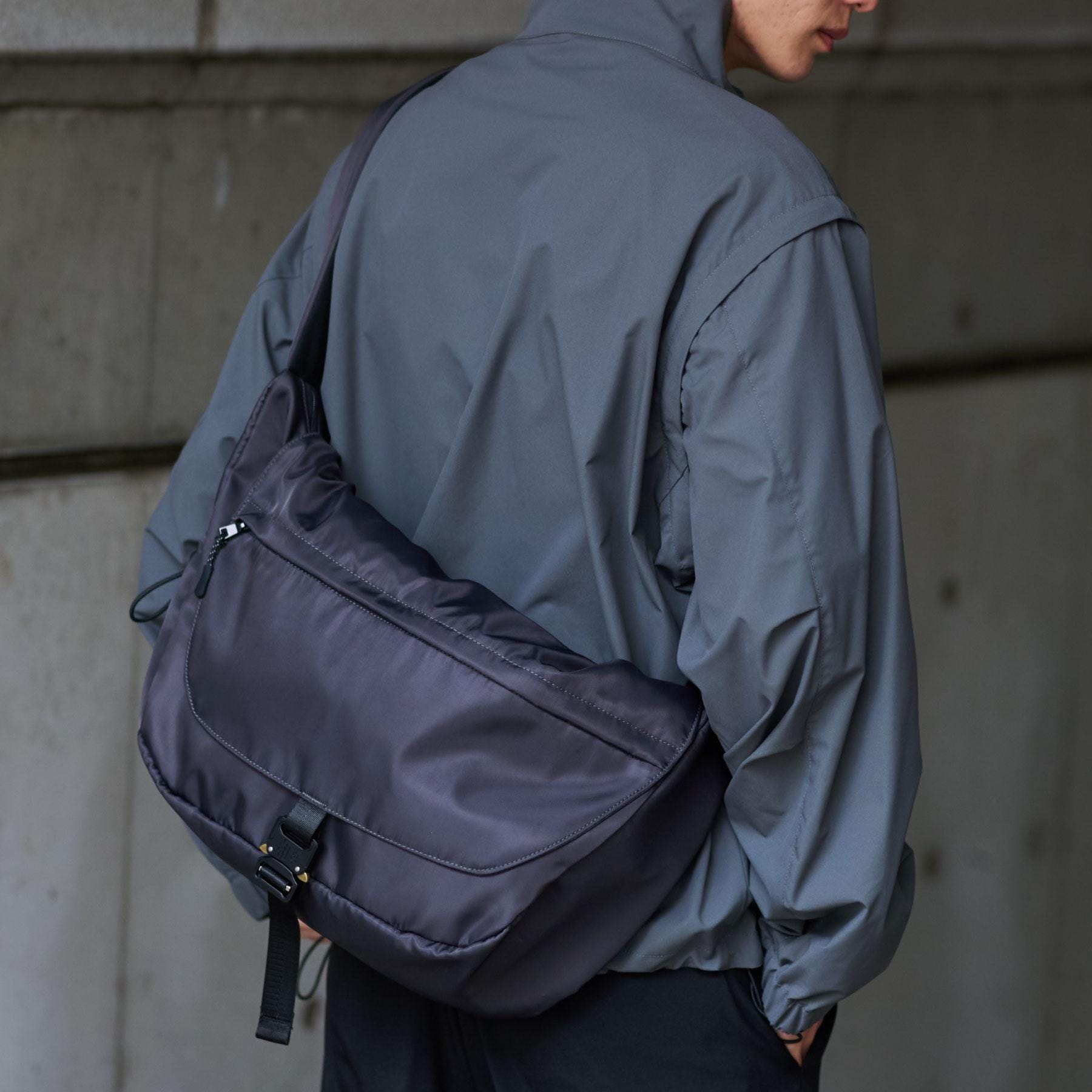 ザ ショップ ティーケー(メンズ) THE SHOP TK(Men) メタルバックルメッセンジャーバッグ (チャコールグレー(013)) チャコールグレー(013)