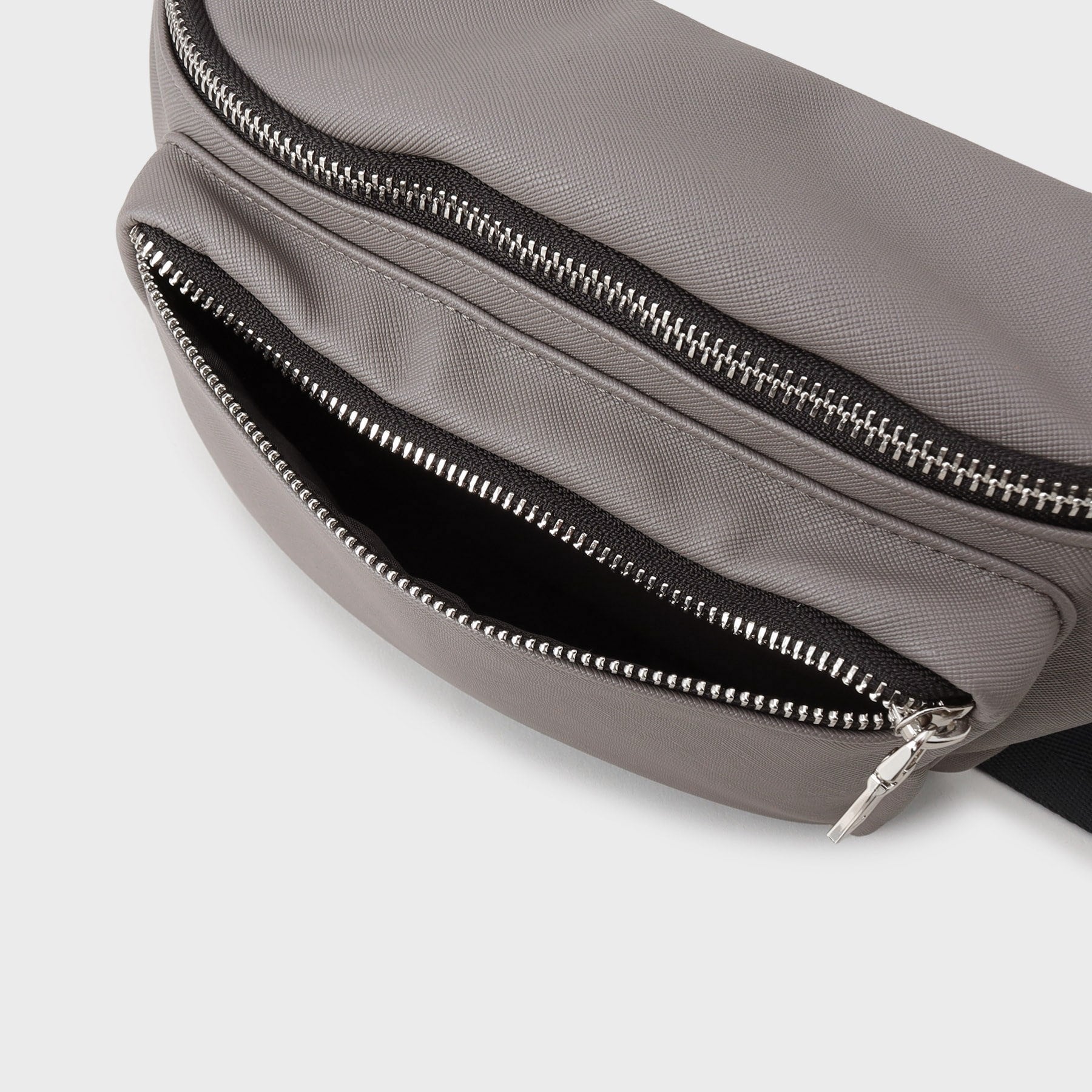 ザ ショップ ティーケー(メンズ) THE SHOP TK(Men) 2ポケットシュリンクボディバッグ (ブラック(019)) ブラック(019)