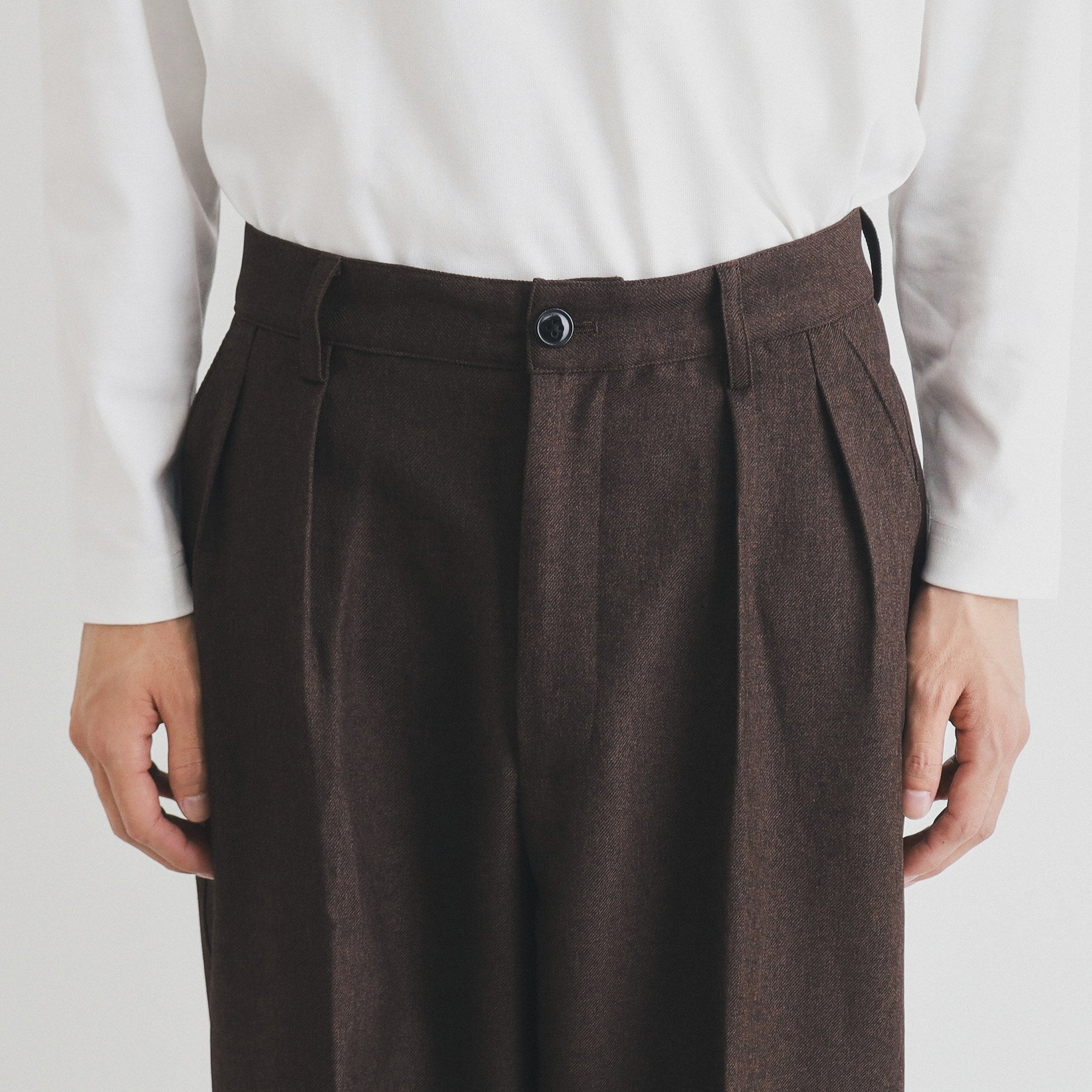 ザ ショップ ティーケー(メンズ) THE SHOP TK(Men) ツータックワイドストレートスラックス ツイル/デニム (チャコールグレー(014)) チャコールグレー(014)