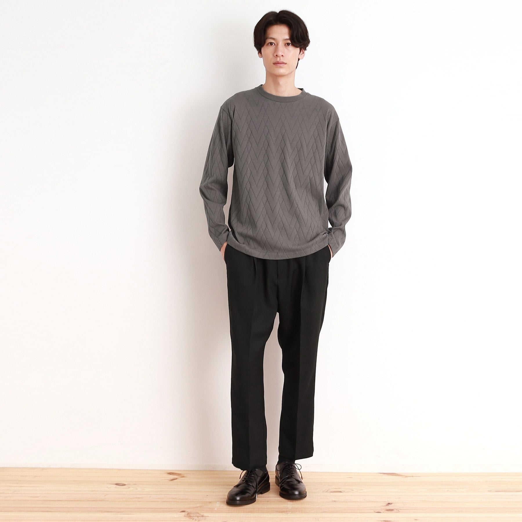 ザ ショップ ティーケー(メンズ) THE SHOP TK(Men) ジオメトリックリンクス長袖Tシャツ ON/OFF兼用 (オフホワイト(003)) オフホワイト(003)