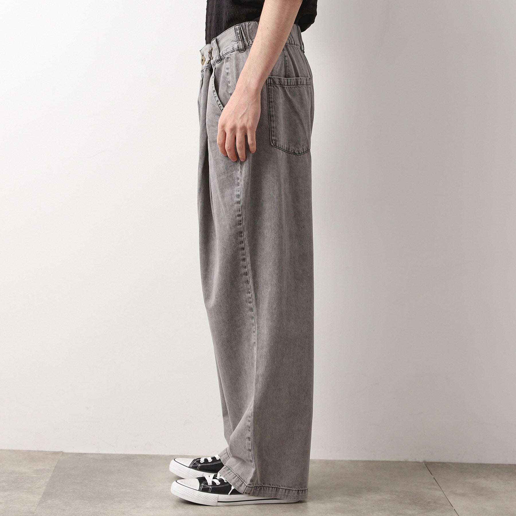 ザ ショップ ティーケー(メンズ) THE SHOP TK(Men) ツータックワイドデニムパンツ (ライトグレー(011)) ライトグレー(011)