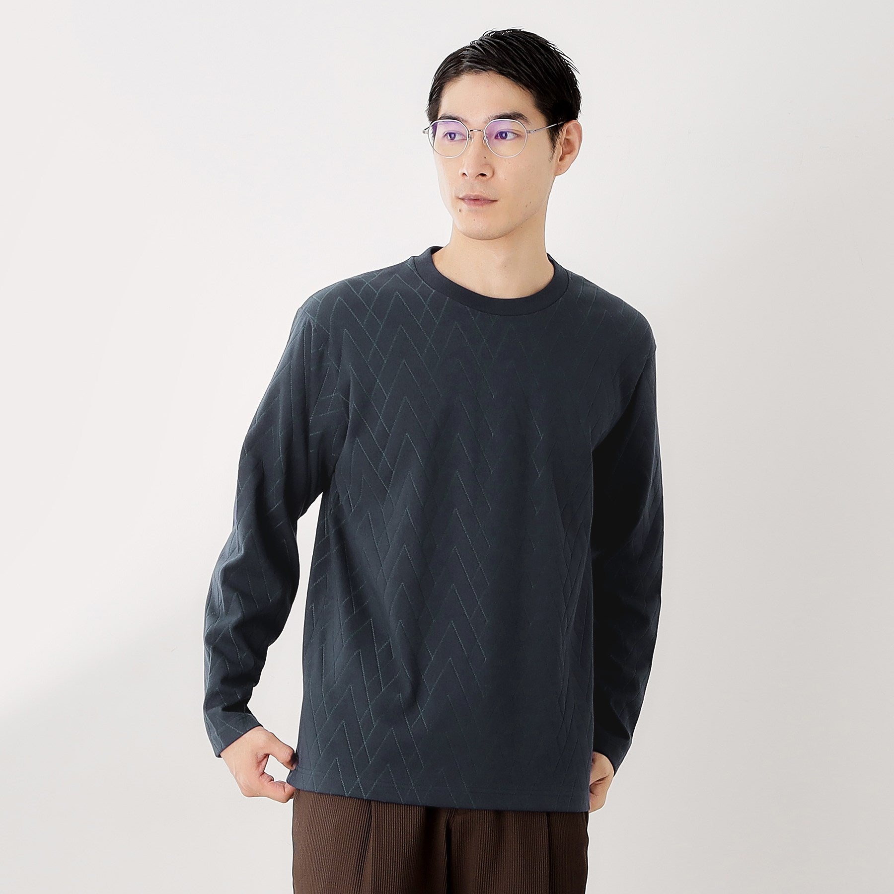 ザ ショップ ティーケー(メンズ) THE SHOP TK(Men) リンクスジオメトリック長袖Tシャツ【サスティナブル素材使用/洗濯機OK】 (ネイビー(094)) ネイビー(094)
