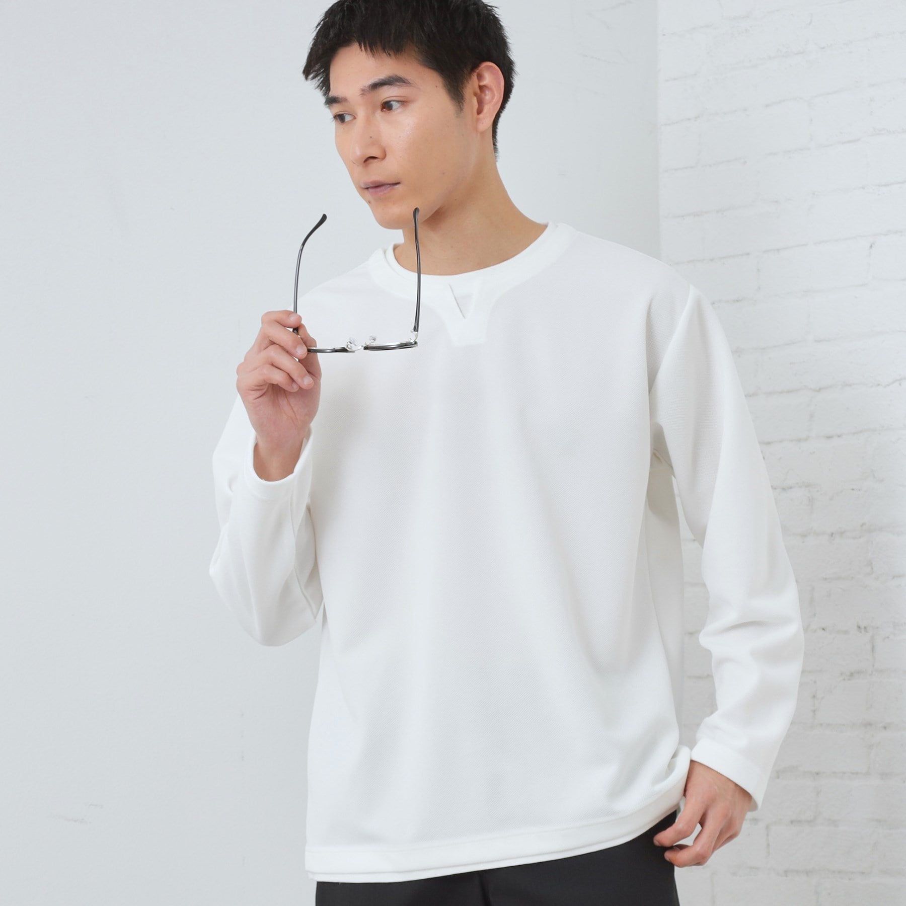 ザ ショップ ティーケー(メンズ) THE SHOP TK(Men) 【1枚で決まる!】キーネックフェイクレイヤード長袖Tシャツ (オフホワイト(003)) オフホワイト(003)