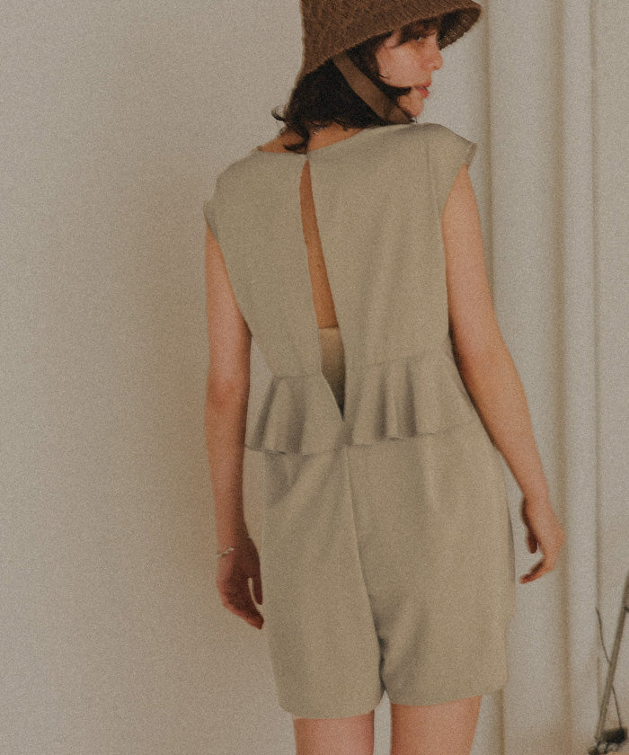 ティティベイト titivate ペプラムフレアデザインオールインワン/ワンピース水着 【返品不可商品】 (バニラ) バニラ