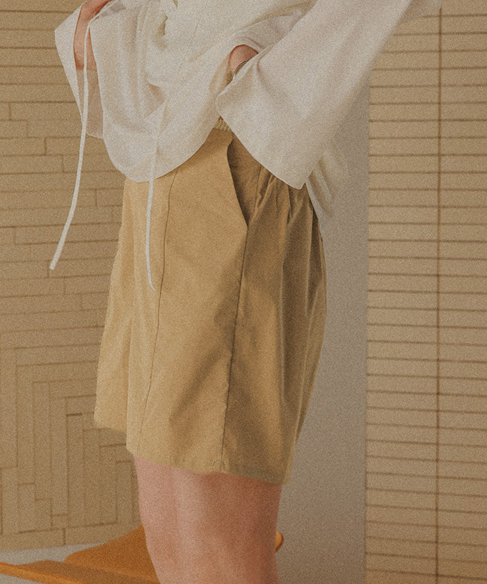 ティティベイト titivate 撥水バックゴムショートパンツ/ラッシュガード (ベージュ) ベージュ