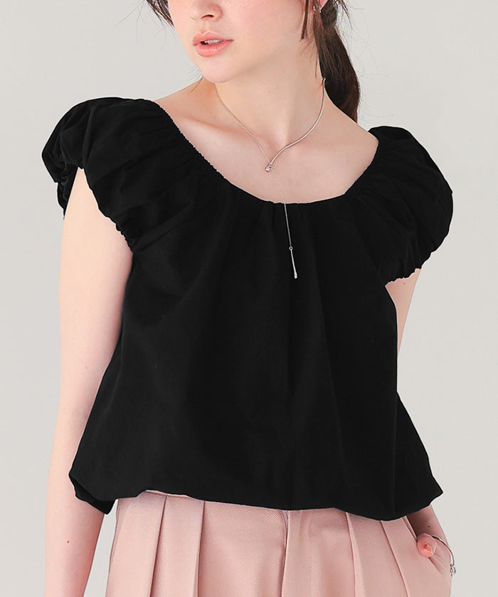 ティティベイト titivate クロップドバルーンシルエットトップス (オフホワイト) オフホワイト