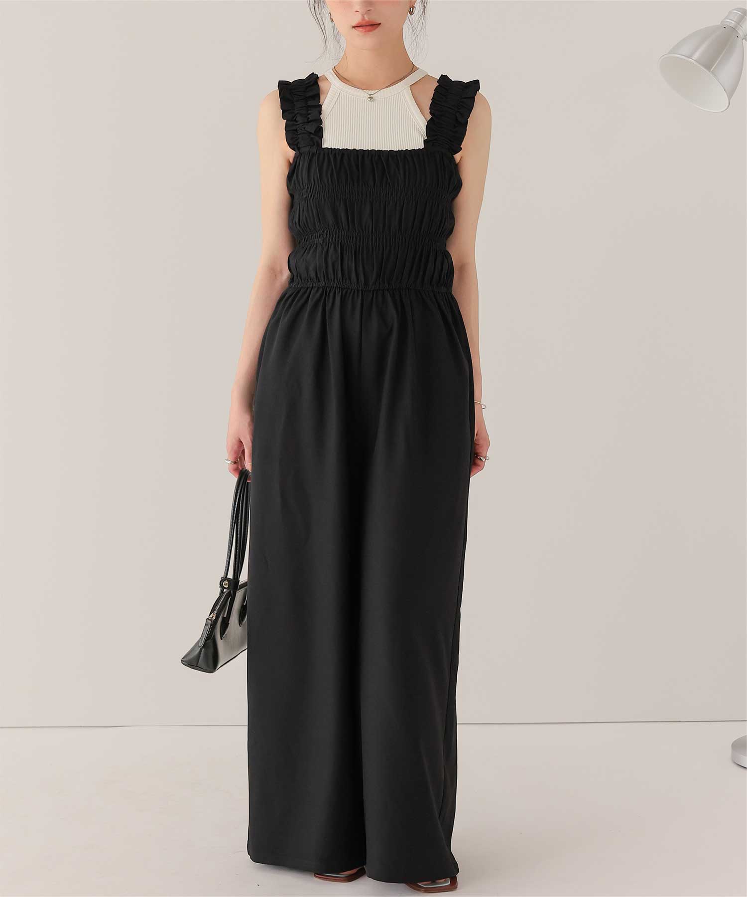 ティティベイト titivate 楽ちんきれいショルダーフリルシャーリングオールインワン (ネイビー) ネイビー