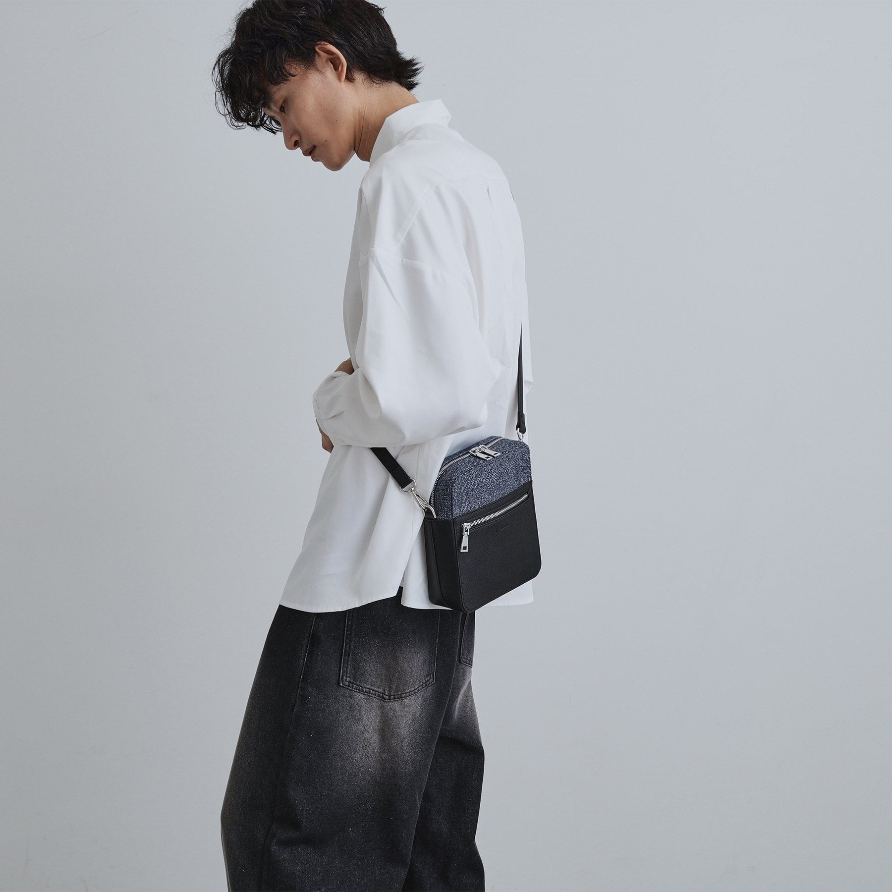 ティーケー タケオ キクチ tk.TAKEO KIKUCHI バイカラースクエアショルダーバッグ (ブラック(519)) ブラック(519)