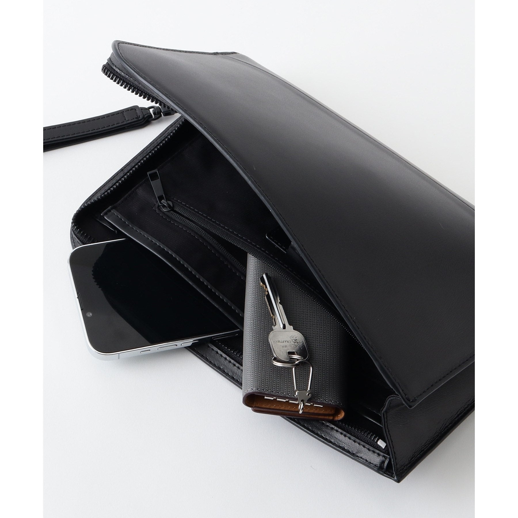 ティーケー タケオ キクチ tk.TAKEO KIKUCHI リアルレザークラッチ(冠婚葬祭OK) (ブラック(019)) ブラック(019)