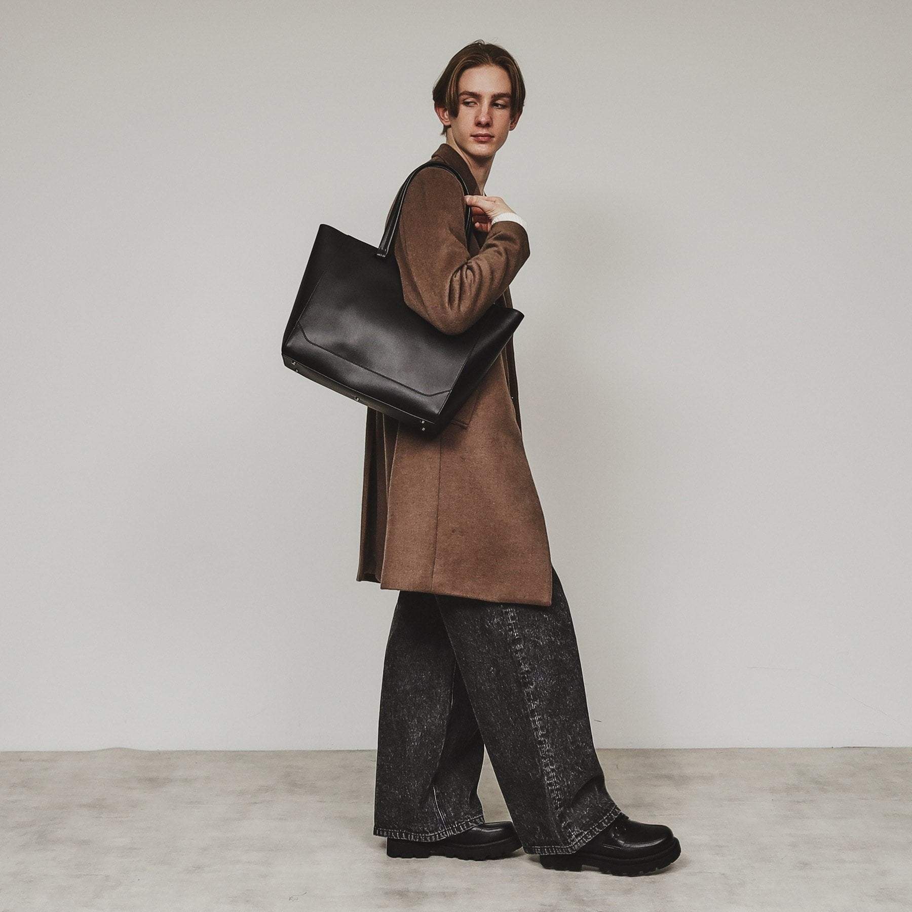 ティーケー タケオ キクチ tk.TAKEO KIKUCHI Refined Leather トートバッグ (ブラウン(043)) ブラウン(043)