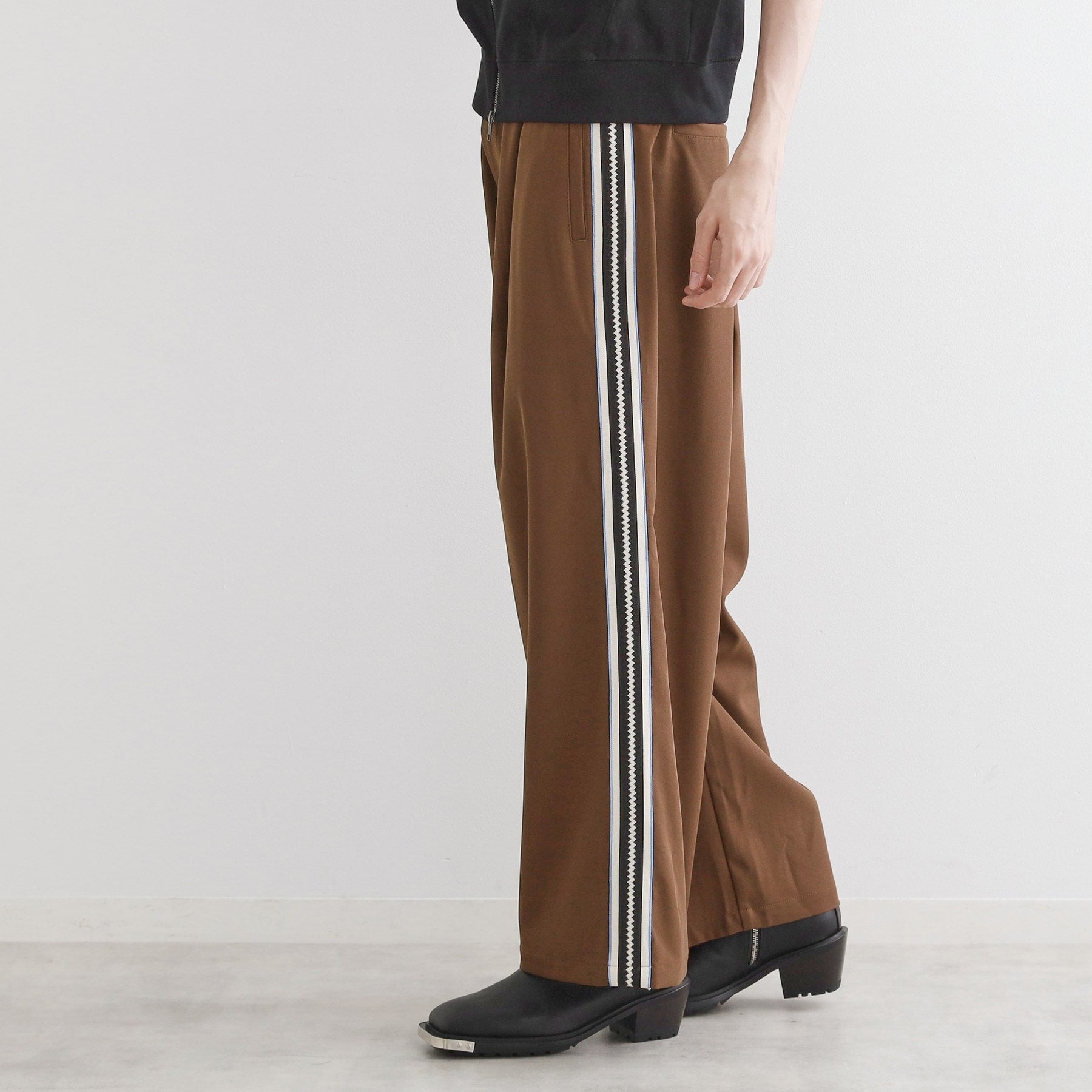 ティーケー タケオ キクチ tk.TAKEO KIKUCHI ラインスラックス (ブラウン(043)) ブラウン(043)