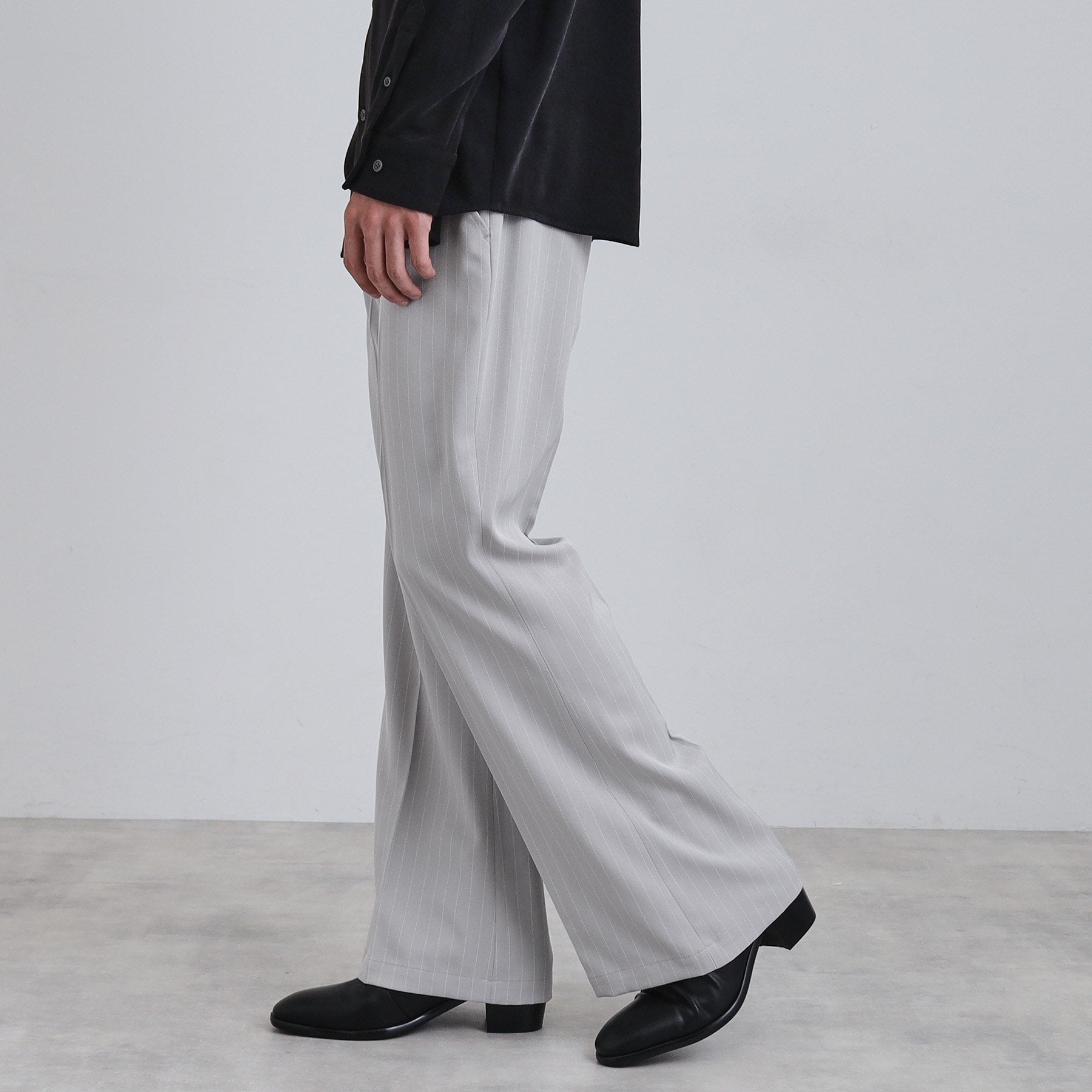tk.TAKEO KIKUCHI Pinstripe Flare Slacks