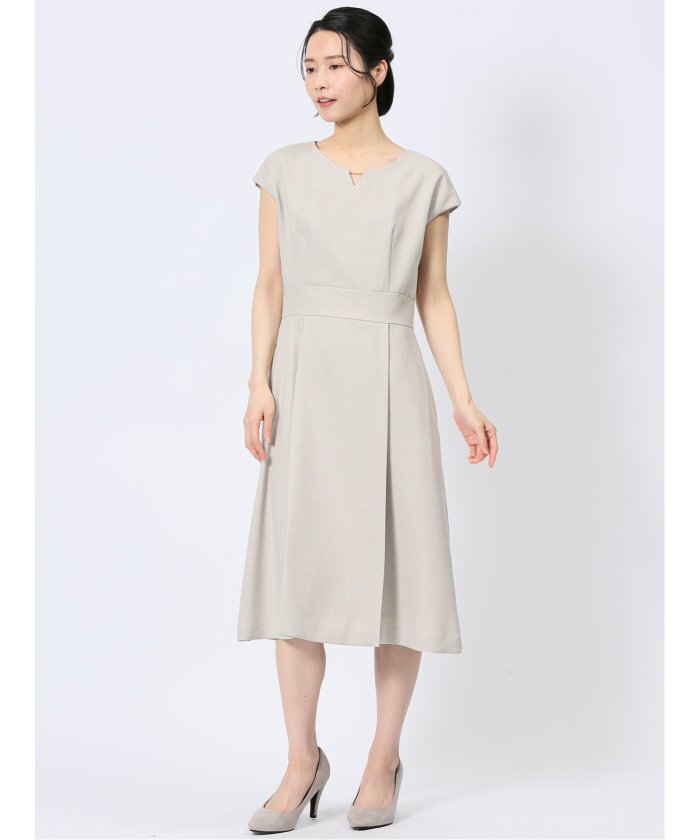 ストレッチウォッシャブル シャーク タックワンピース ベージュ(セットアップ可能) (ベージュ) ベージュ