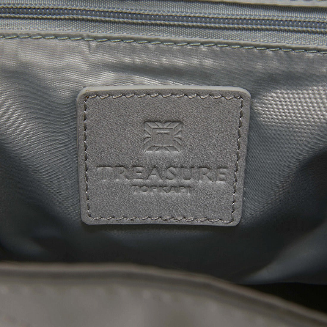 TOPKAPI TOPKAPI Soft Leather Quilted Mini Backpack with Chain