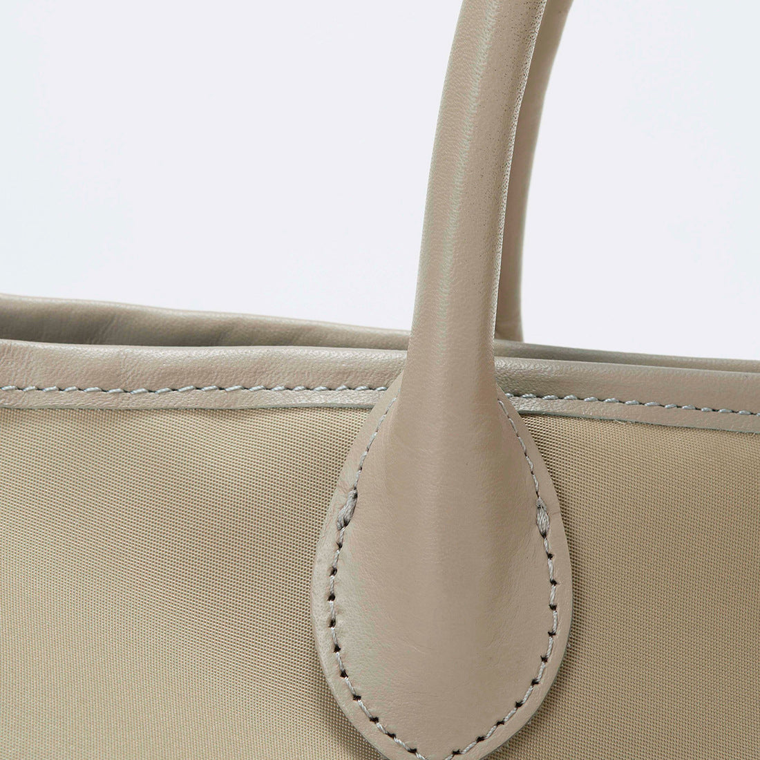 トプカピ TOPKAPI 【Breath TOPKAPI】ナイロン レザーハンドル シンプル トートバッグ / 軽量 / A4対応 (グレージュ) グレージュ