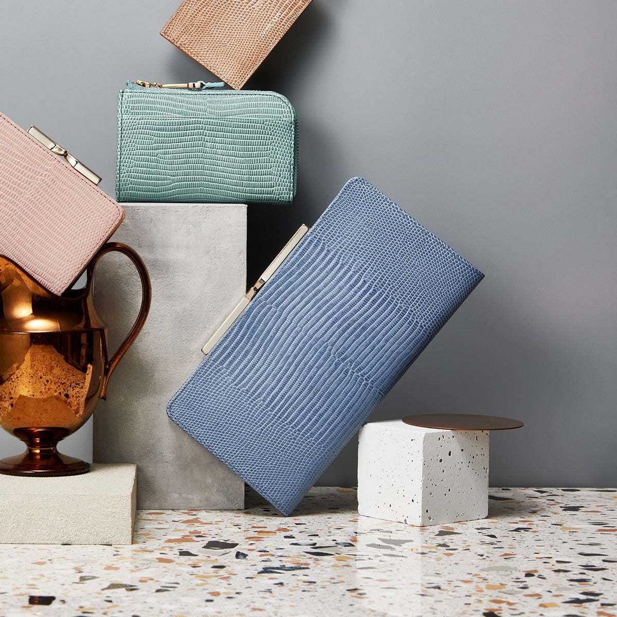 TOPKAPI LUCIA Italian leather, lizard embossed, clasp purse