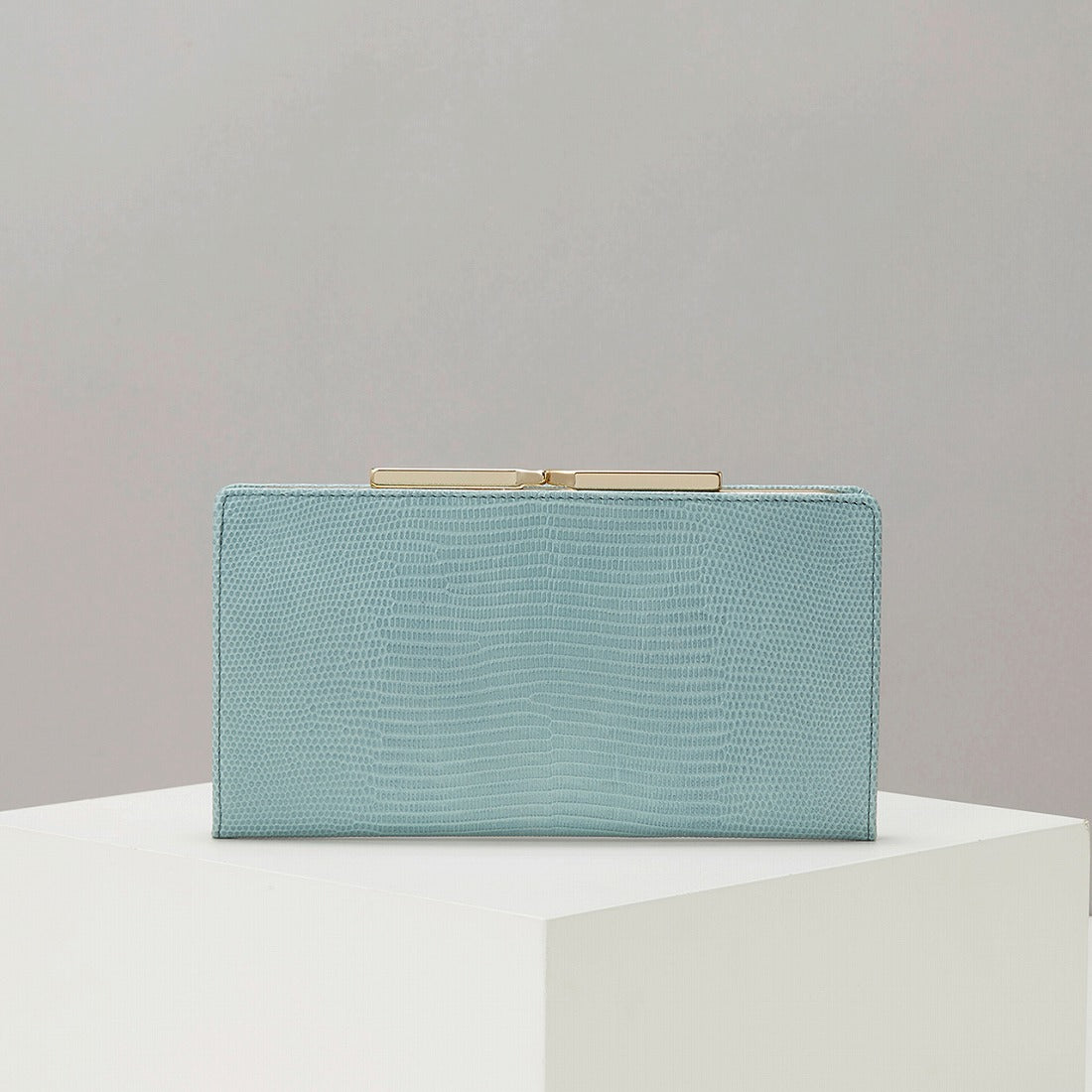 TOPKAPI LUCIA Italian leather, lizard embossed, clasp purse