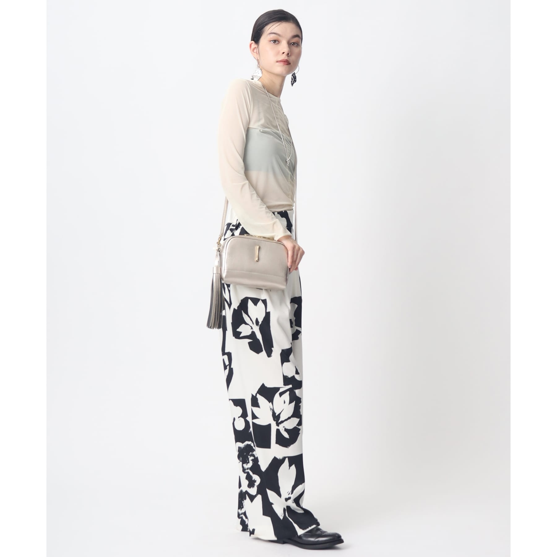 トフアンドロードストーン TOFF&LOADSTONE 【レヴュー シェブロン】ショルダーバッグ