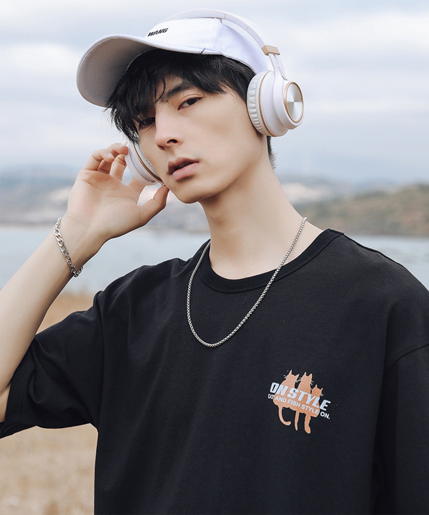 フック HOOK 【HOOK】ネコ柄プリント◇ビッグtシャツ  (ブラック) ブラック