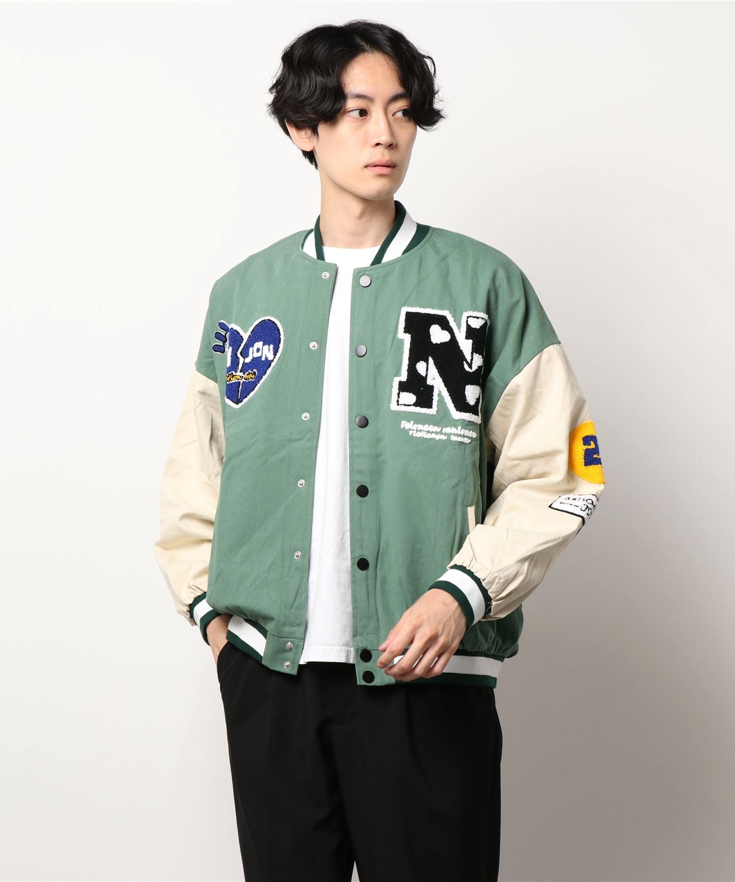 フック HOOK HOOK新作 ユニセックス アメカジ袖配色切り替えドッキングブルゾン ワッペン刺繍入り (レッド) レッド