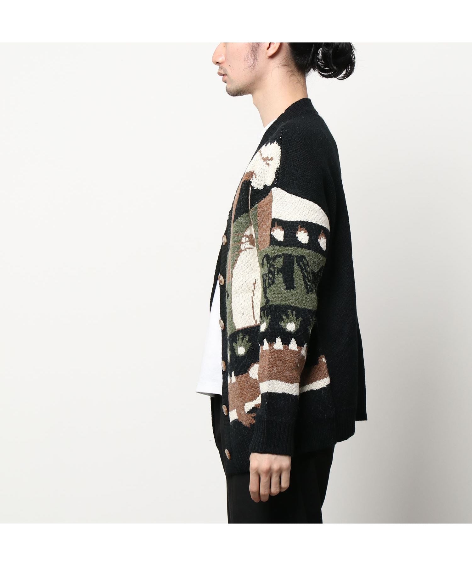 Hook HOOK 【HOOK】 Retro-style patchwork pattern rabbit illustration cardigan