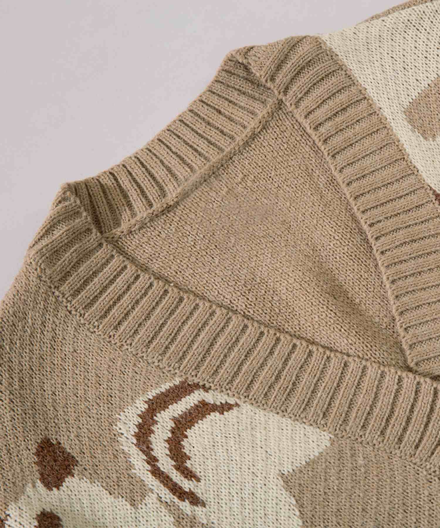 Hook HOOK 【HOOK】 Retro-style patchwork pattern rabbit illustration cardigan