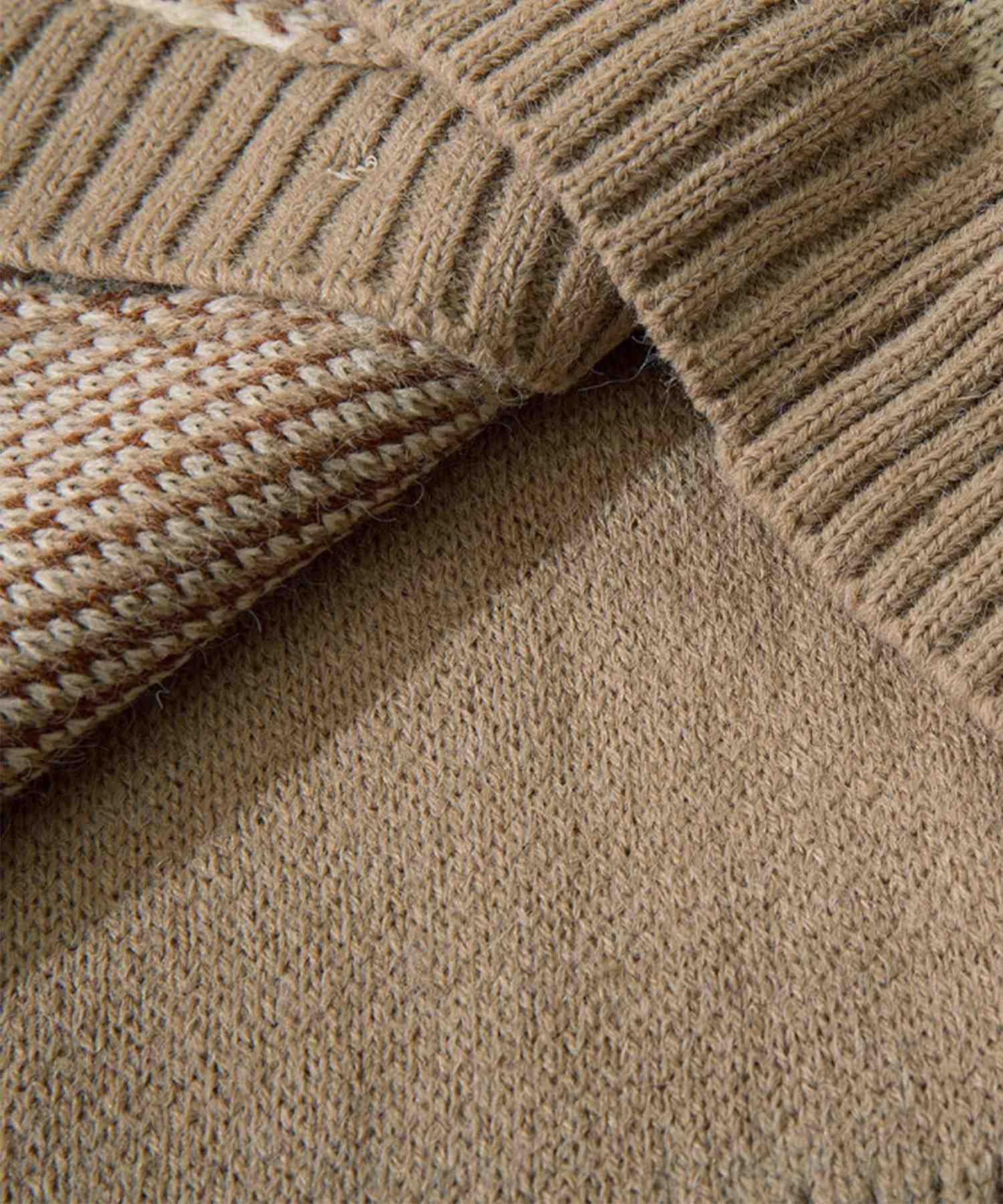 Hook HOOK 【HOOK】 Retro-style patchwork pattern rabbit illustration cardigan