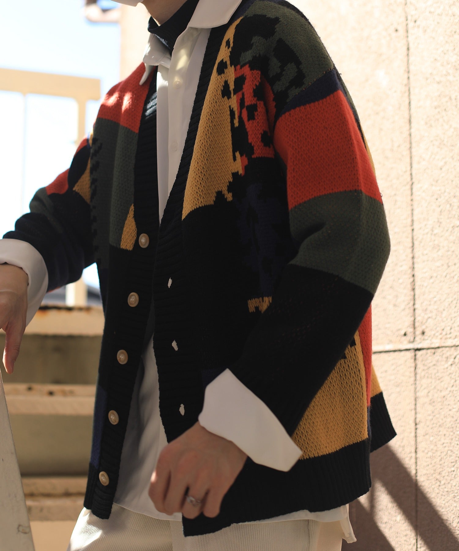 フック HOOK 【HOOK】ーoriginalー レトロ調アニマル・配色パッチワークニットカーディガン (アイボリー) アイボリー