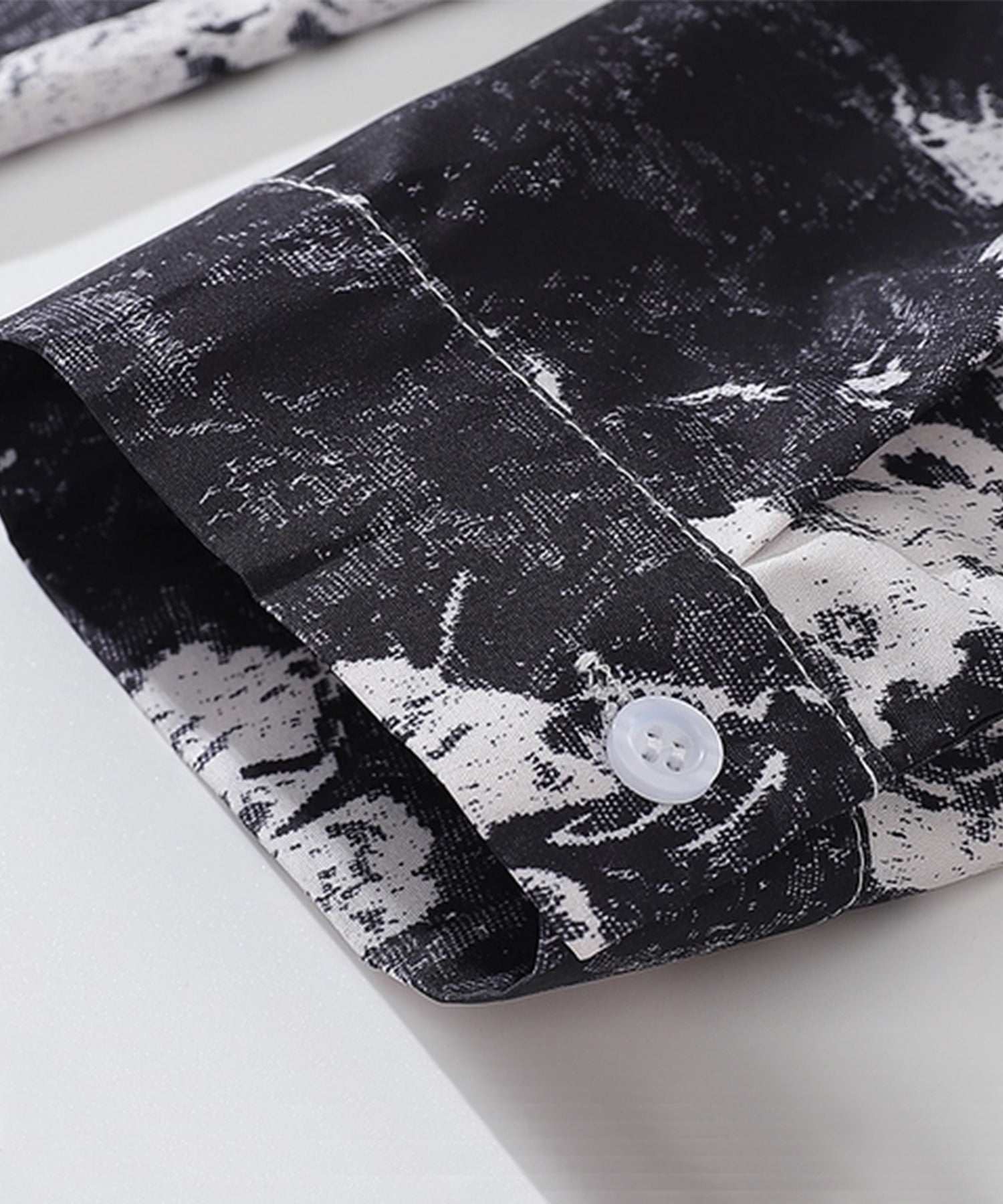 フック HOOK 【HOOK】古着風総柄デザイン 長袖シャツ