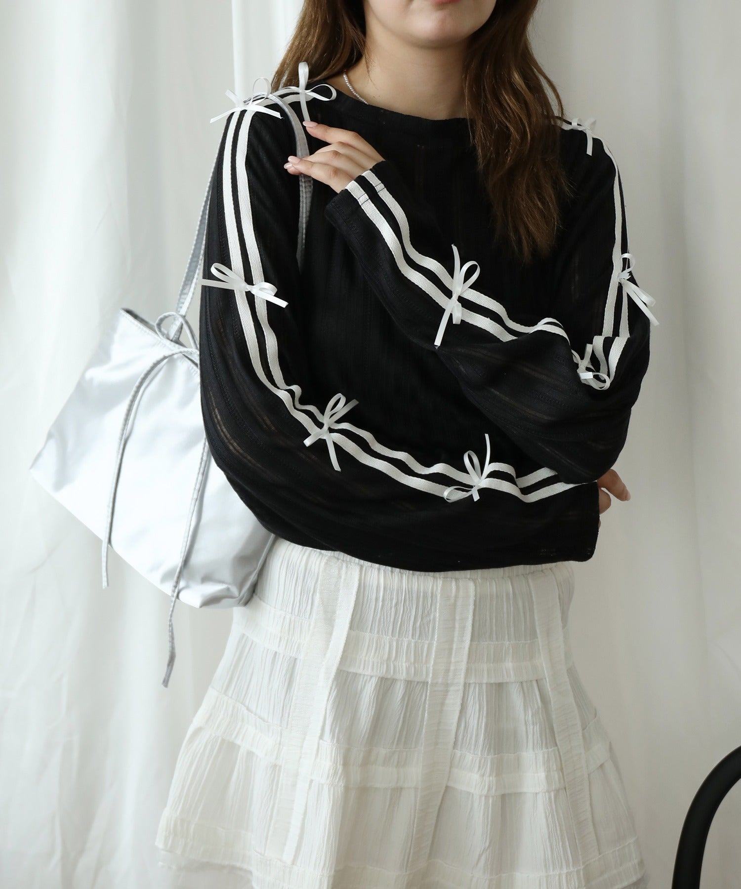 HOOK 【HOOK】for girls Sleeve Ribbon Line Sheer Cut and Sew Top