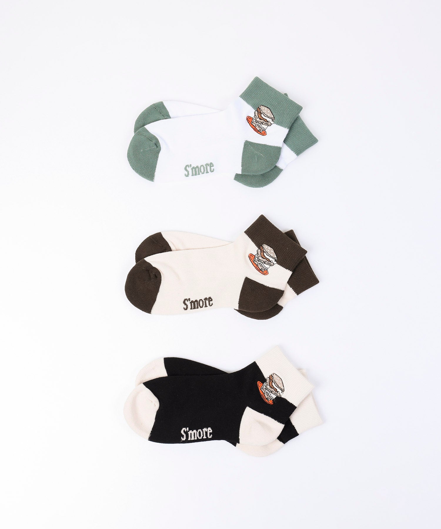 スモア S'more S'more/Campfire Treat Embroidery Socks (ライトベージュ) ライトベージュ