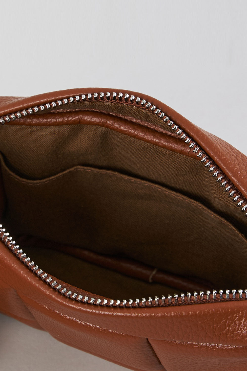 Ad Column ADD COLUMN PUFF - CROSSBODY EBS
