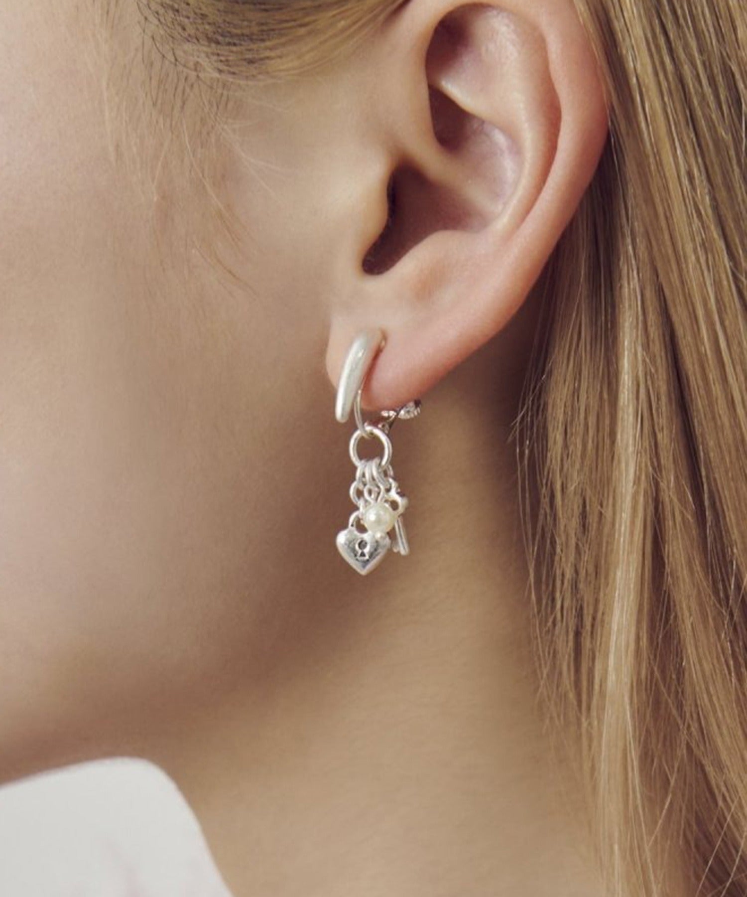 ゴールディ GOLDY ハートキーチャーム イヤリング 2250803 (シルバー系1) シルバー系1