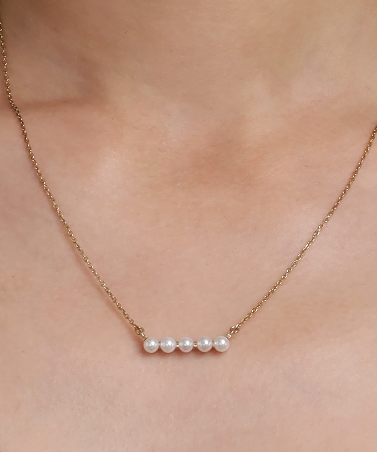 エルエイチエムイー LHME 【WEB限定】 “MELLOW”ラインパールネックレス/サージカルステンレス(金属アレルギー対応) (ゴールド) ゴールド