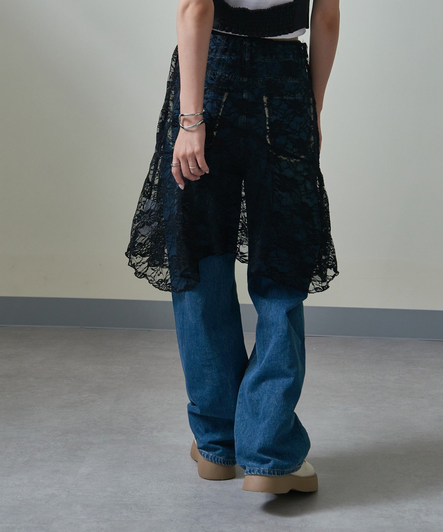 メゾンブリーズ MAISON BREEZE 【MAISON BREEZE】レースアシメレースレイヤードエプロンスカート SCCH565