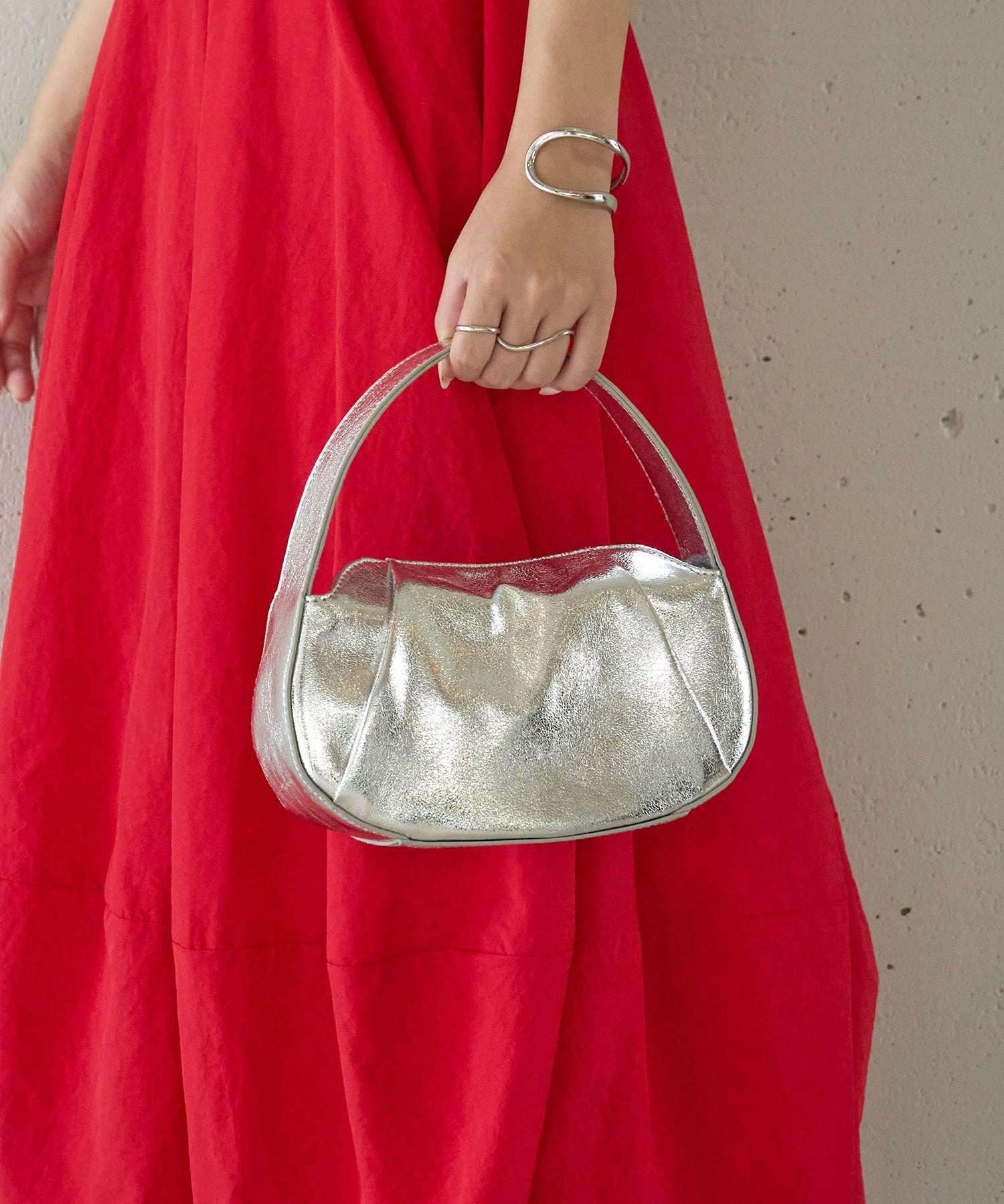 メゾンブリーズレヴール MAISON BREEZE reveur half moon round mini bag ハーフムーンラウンドミニバッグ ショルダー付き