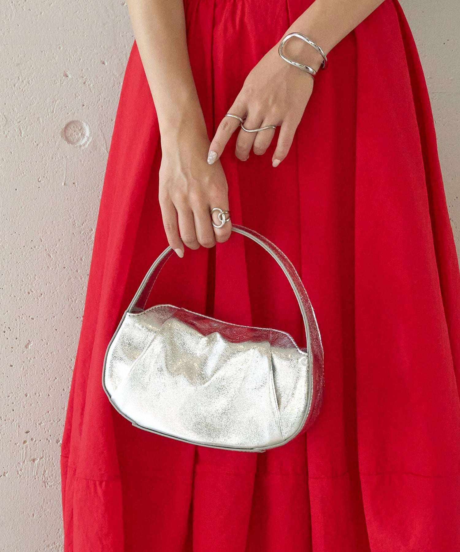 メゾンブリーズレヴール MAISON BREEZE reveur half moon round mini bag ハーフムーンラウンドミニバッグ ショルダー付き