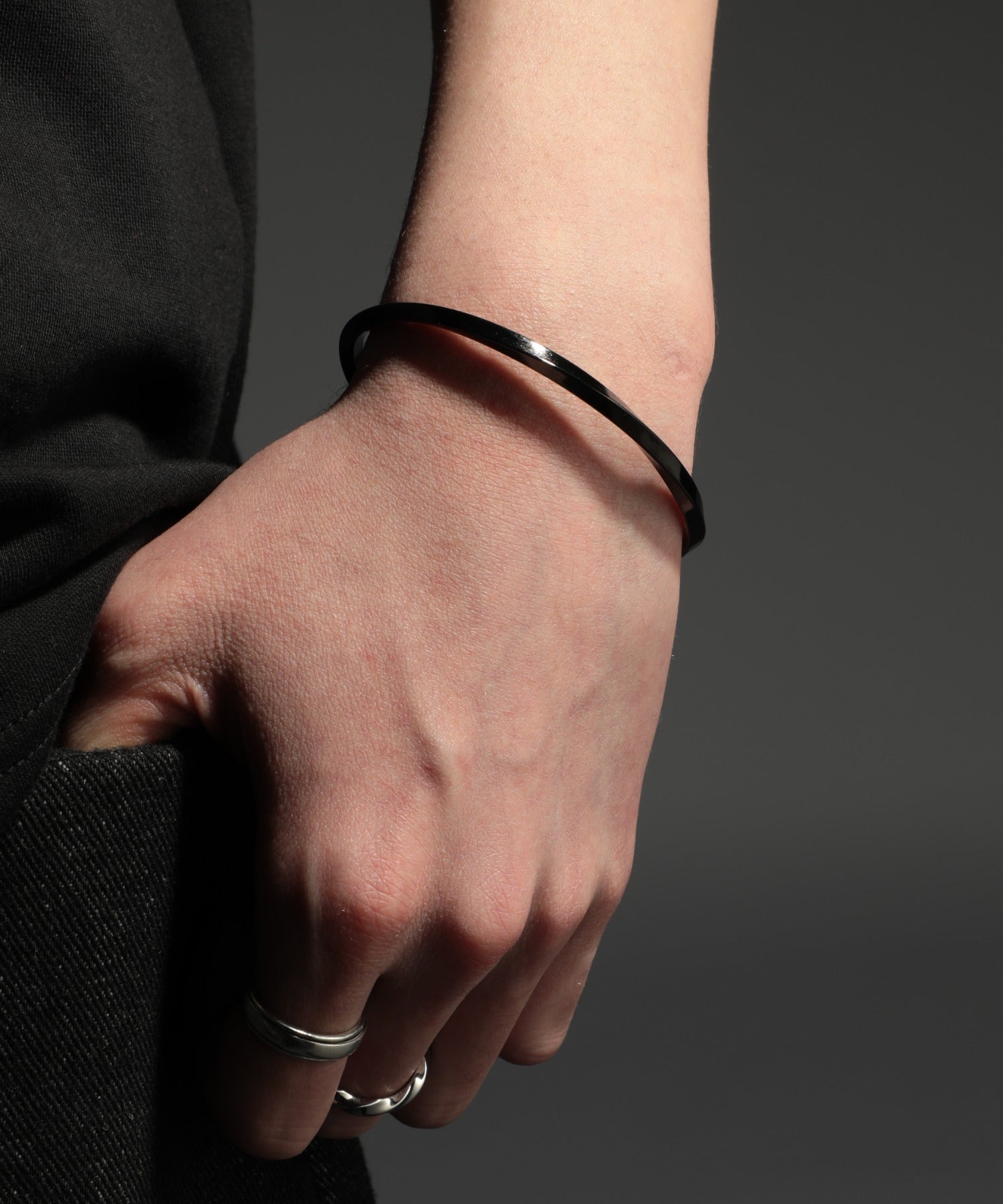 【SETUP7】メタル ツイストバングル アクセサリー シンプル メンズ 腕輪 KNF037 (ゴールド) ゴールド