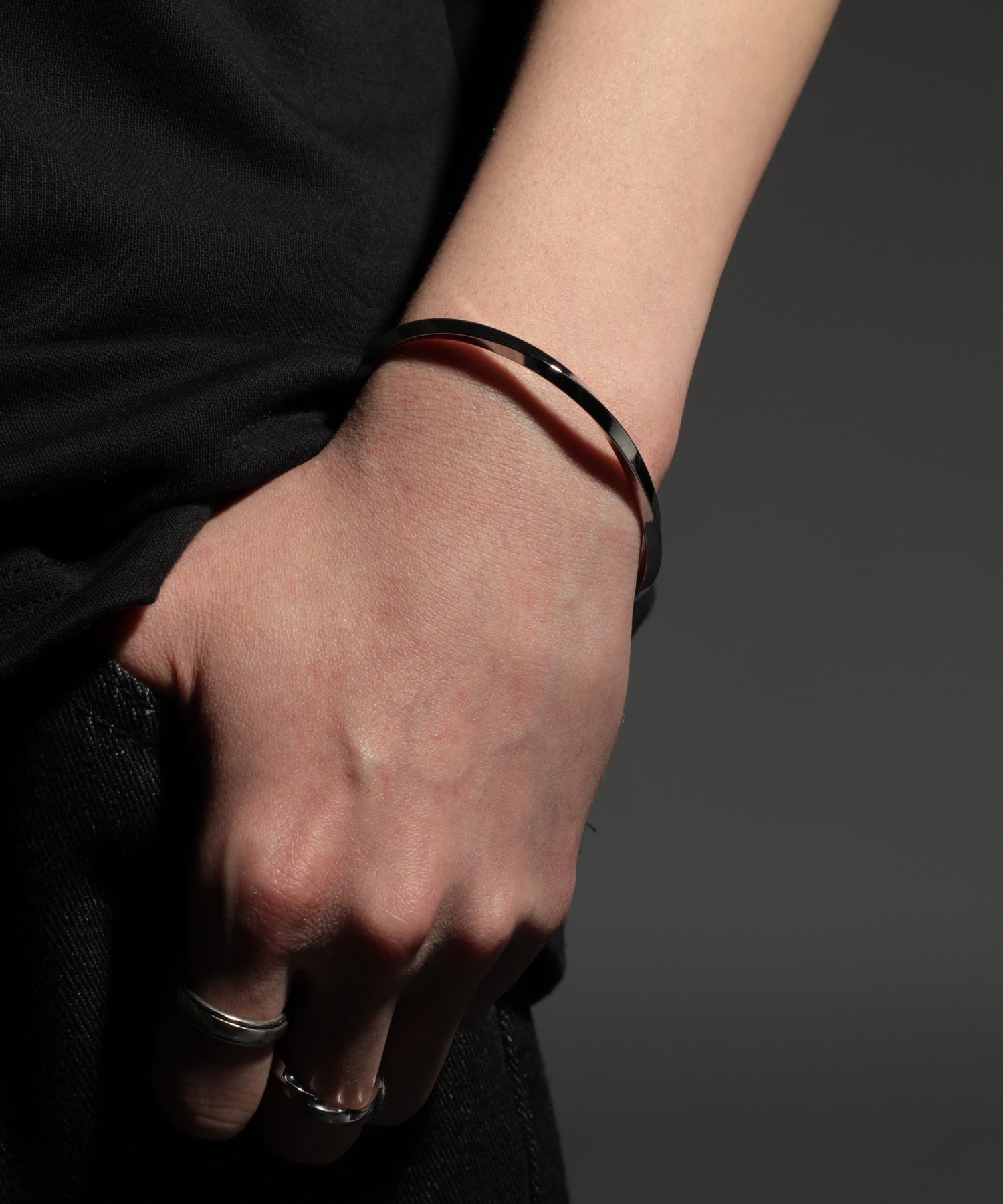 【SETUP7】メタル ツイストバングル アクセサリー シンプル メンズ 腕輪 KNF037 (ゴールド) ゴールド