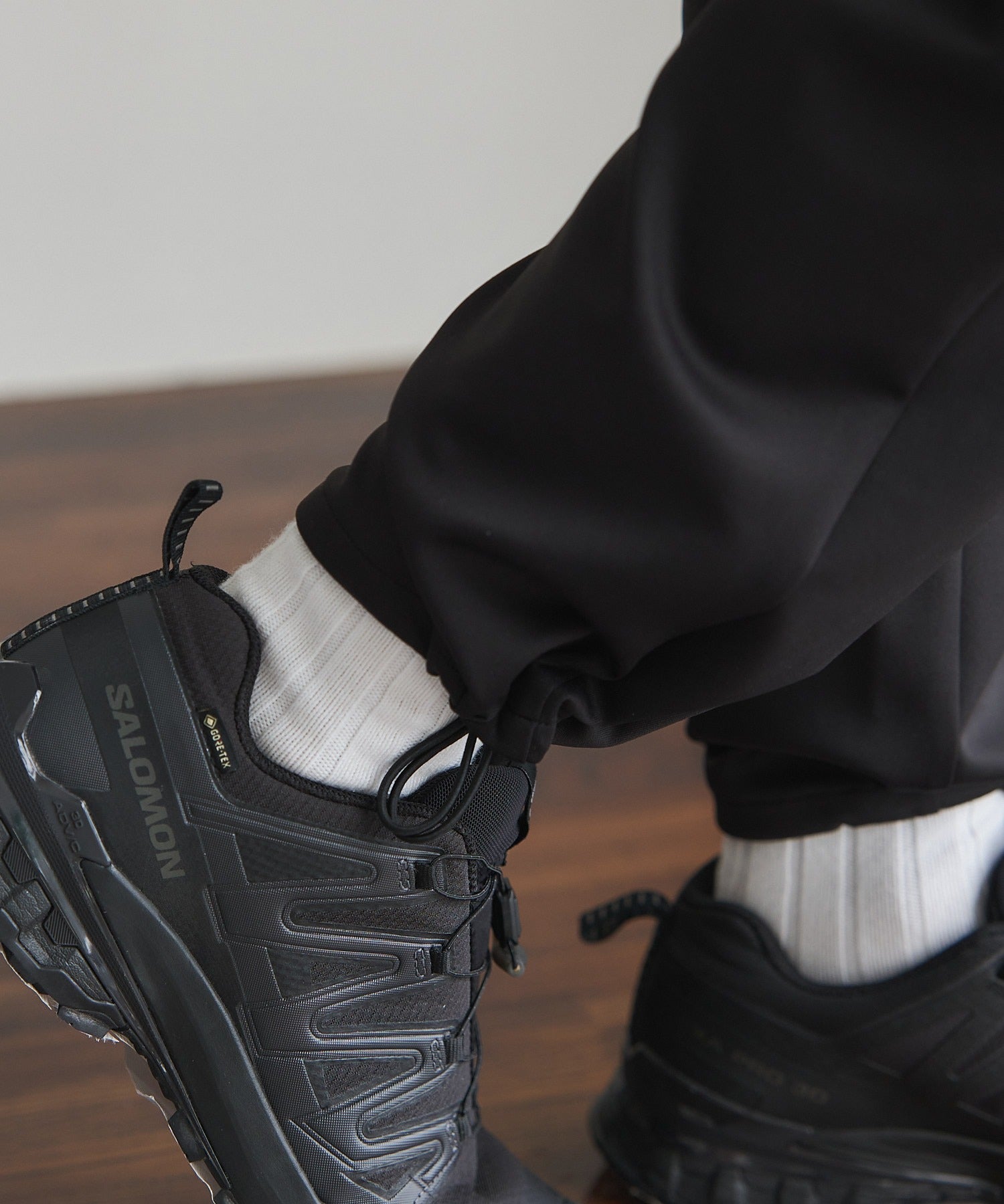 メゾンクラブ MAISON CLUB Professional Essential Stretch Track Pants KKP / プロフェッショナルエッセンシャルストレッチトラックパンツ AENNOYORK (ブラック) ブラック