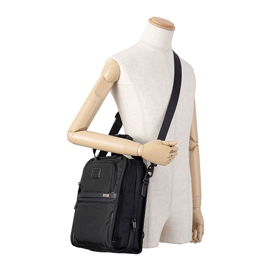 TUMI Tote Bag Alpha 3 Medium Travel Tote 2203117D3 1173111041 BLACK