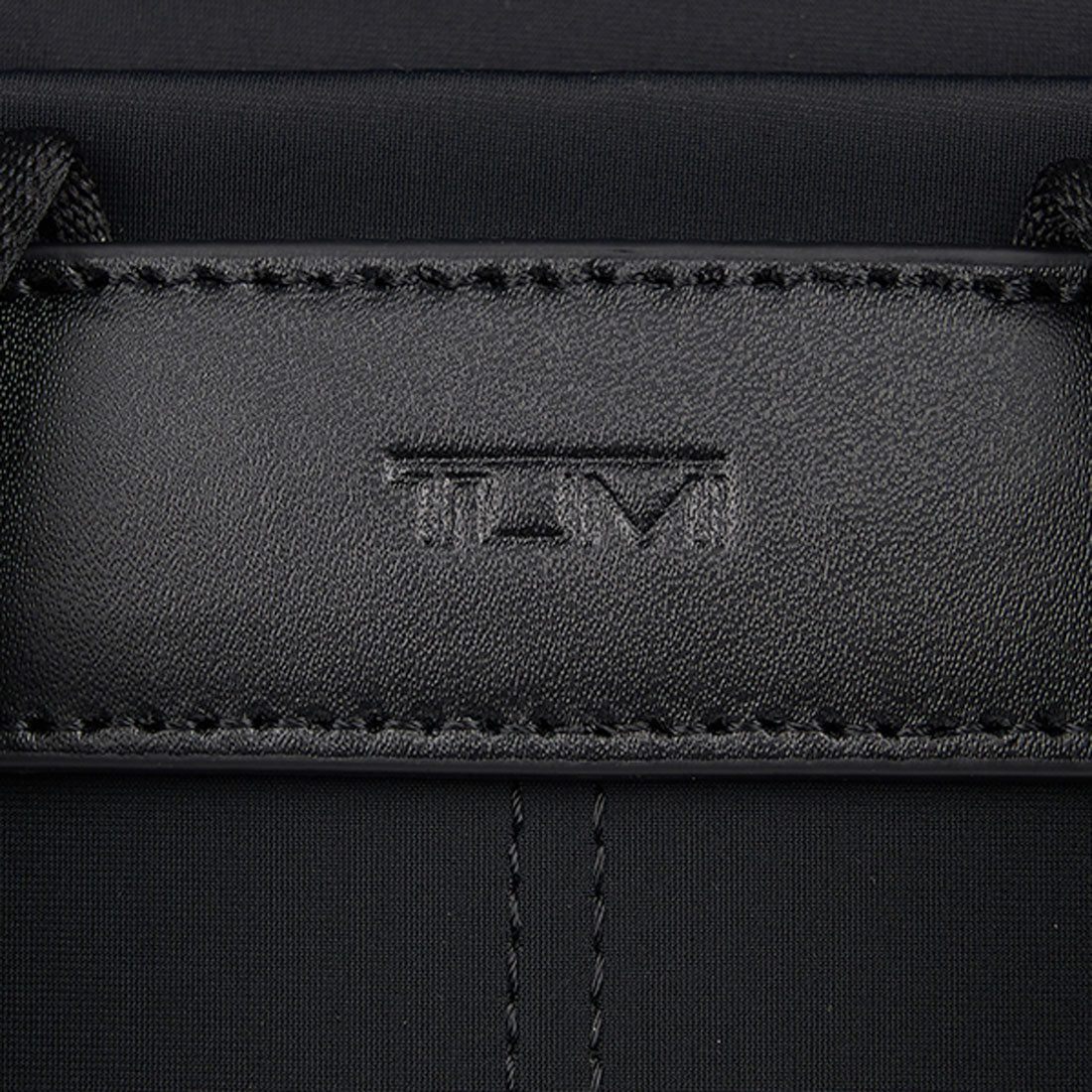 トゥミ TUMI 背包 哈里森 布拉德納 背包 1305331041/06602011 D 黑色 黑色